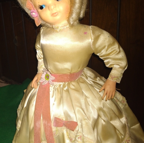 Handmade little lady - Picture 2 of 8